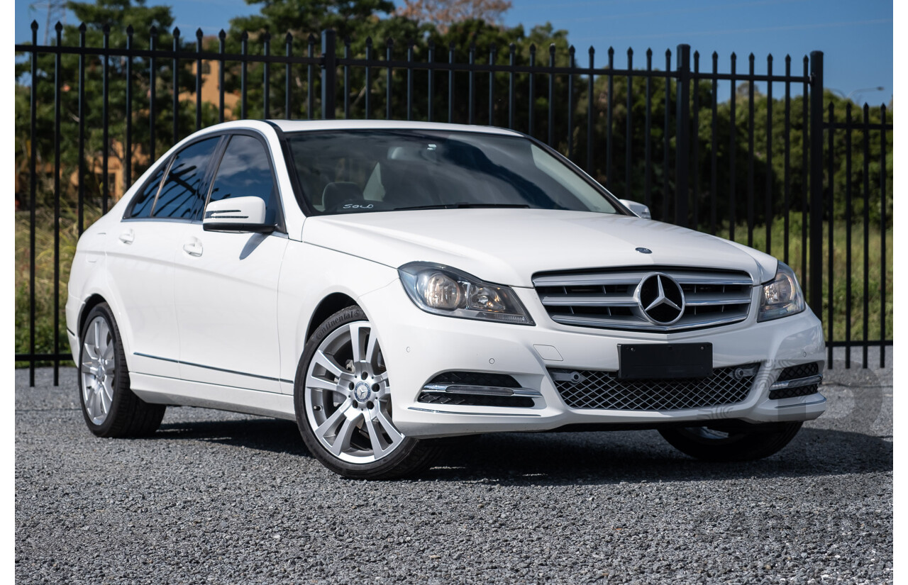 6/2013 Mercedes Benz C250 Avantgarde W204 MY13 4d Sedan Polar White Turbo 1.8L