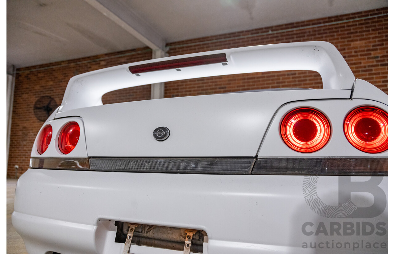 10/1994 Nissan Skyline R33 2d Coupe Ivory Matte White Wrap Turbo 4.0L - Modified with Barra Conversion - 07/2008 Import