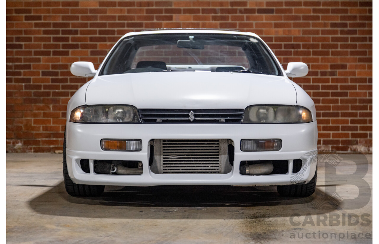 10/1994 Nissan Skyline R33 2d Coupe Ivory Matte White Wrap Turbo 4.0L - Modified with Barra Conversion - 07/2008 Import