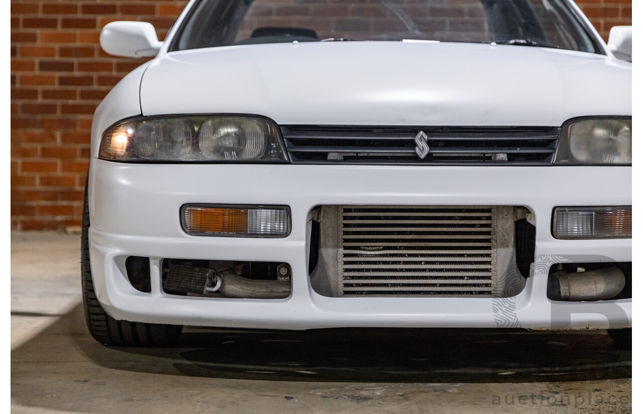 10/1994 Nissan Skyline R33 2d Coupe Ivory Matte White Wrap Turbo 4.0L - Modified with Barra Conversion - 07/2008 Import