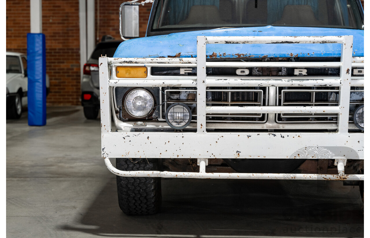 8/1977 Ford F100 Custom (Y-Code) 2d Utility Ex-Ambulance Blue V8 4.9L