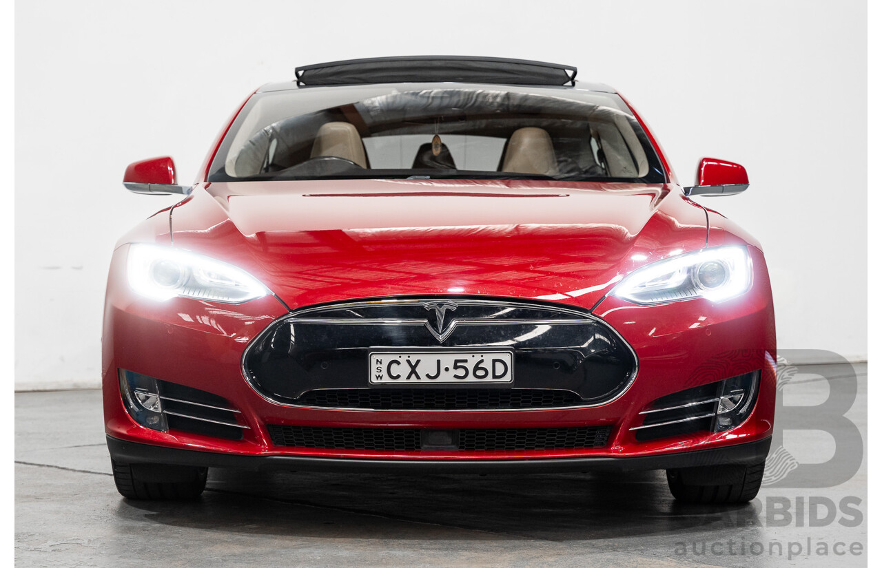 7/2015 Tesla Model S P85D (AWD) 4d Hatchback Prestige Red Dedicated Electric with Performance Mode