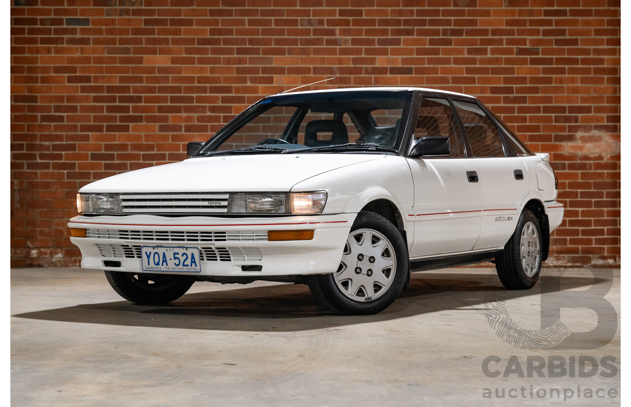 10/1990 Toyota Corolla SX SECA AE93 5d Liftback White 4A-GE 1.6L