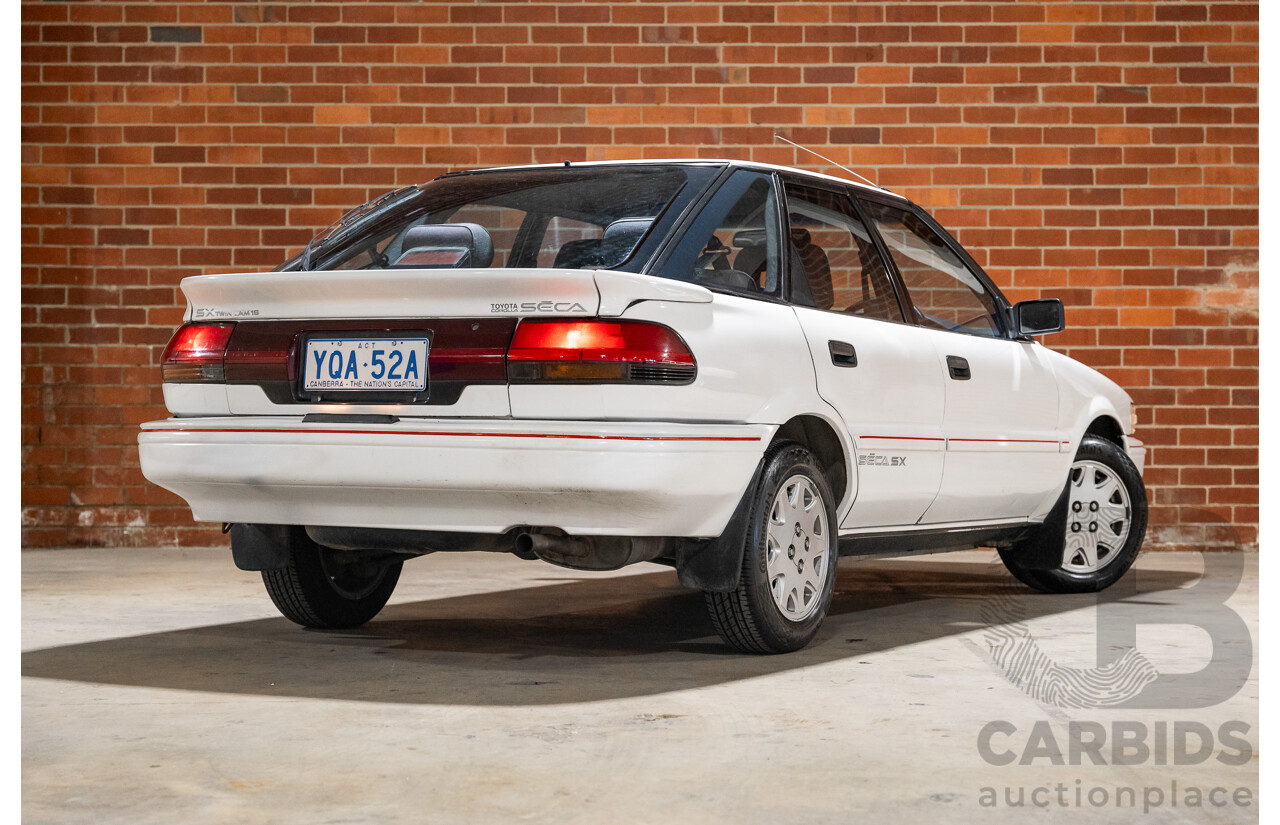 10/1990 Toyota Corolla SX SECA AE93 5d Liftback White 4A-GE 1.6L