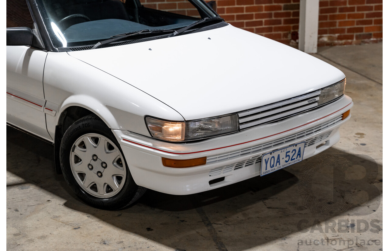 10/1990 Toyota Corolla SX SECA AE93 5d Liftback White 4A-GE 1.6L