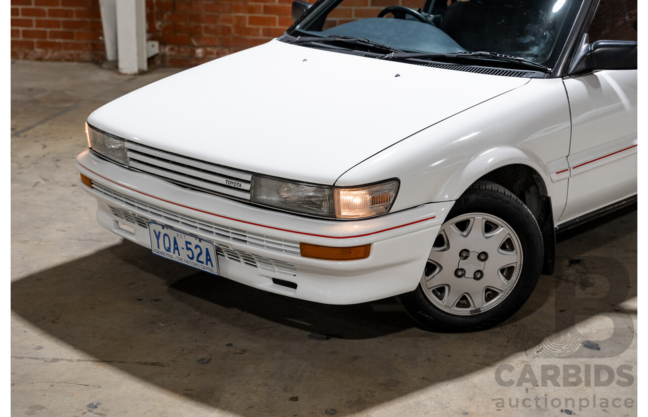 10/1990 Toyota Corolla SX SECA AE93 5d Liftback White 4A-GE 1.6L