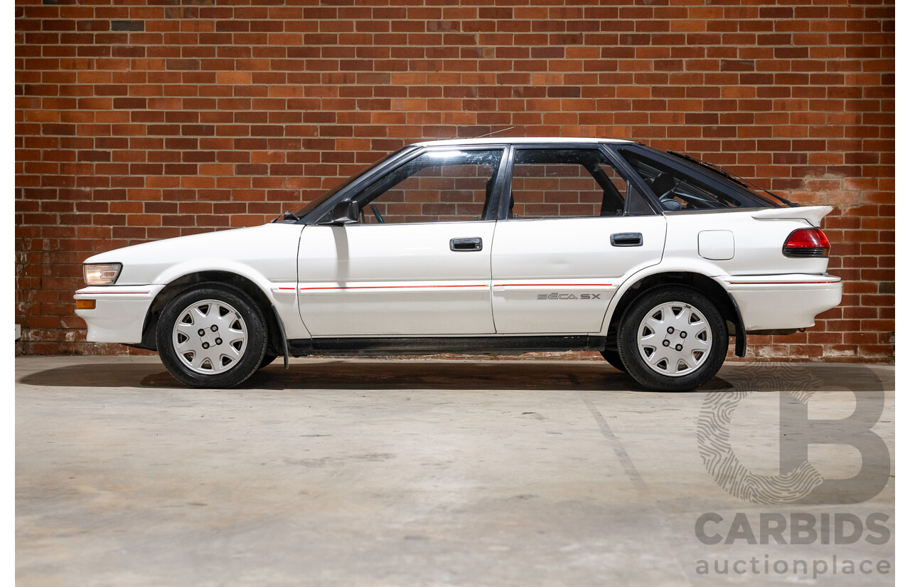 10/1990 Toyota Corolla SX SECA AE93 5d Liftback White 4A-GE 1.6L