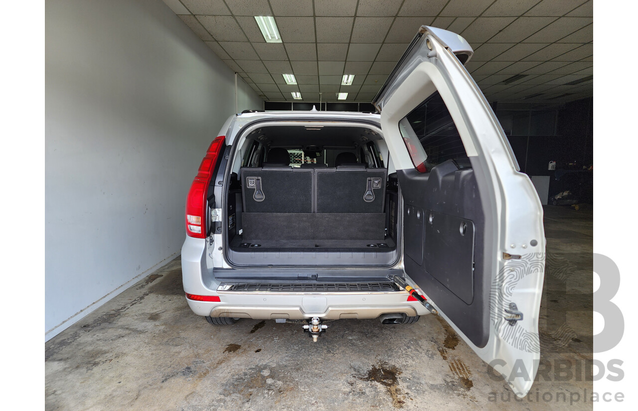09/2015 Haval H9 PREMIUM (4x4) AWD  4D Wagon Silver 2.0L