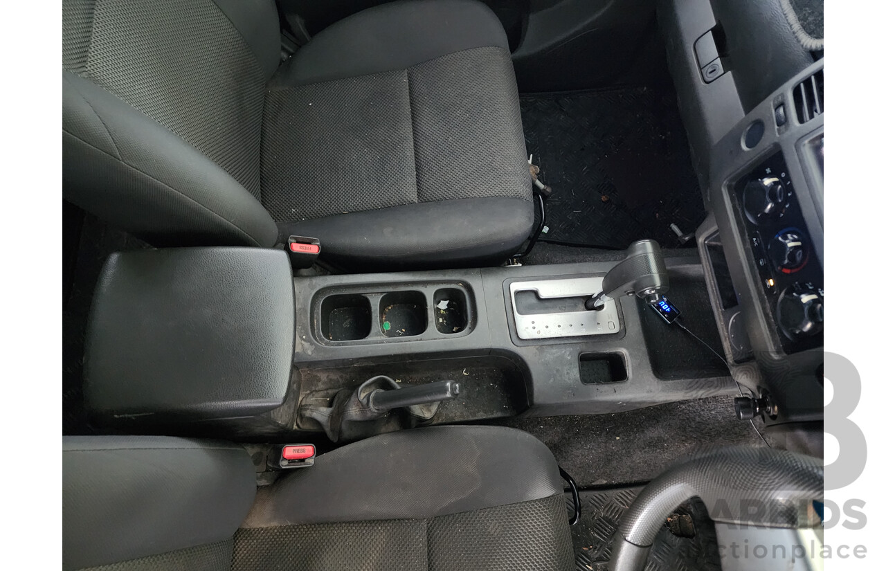 04/2012 Nissan Navara RX (4x2) RWD D40 MY11 Dual Cab P/Up Silver 2.5L