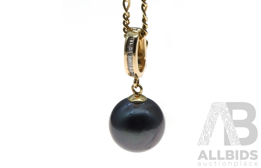 9ct Tahitian Pearl Pendant with Diamond Set Enhancer Clip, Est TDW 0.05ct, on 9ct Figaro 3+1 Chain, 58cm, 7.67 Grams