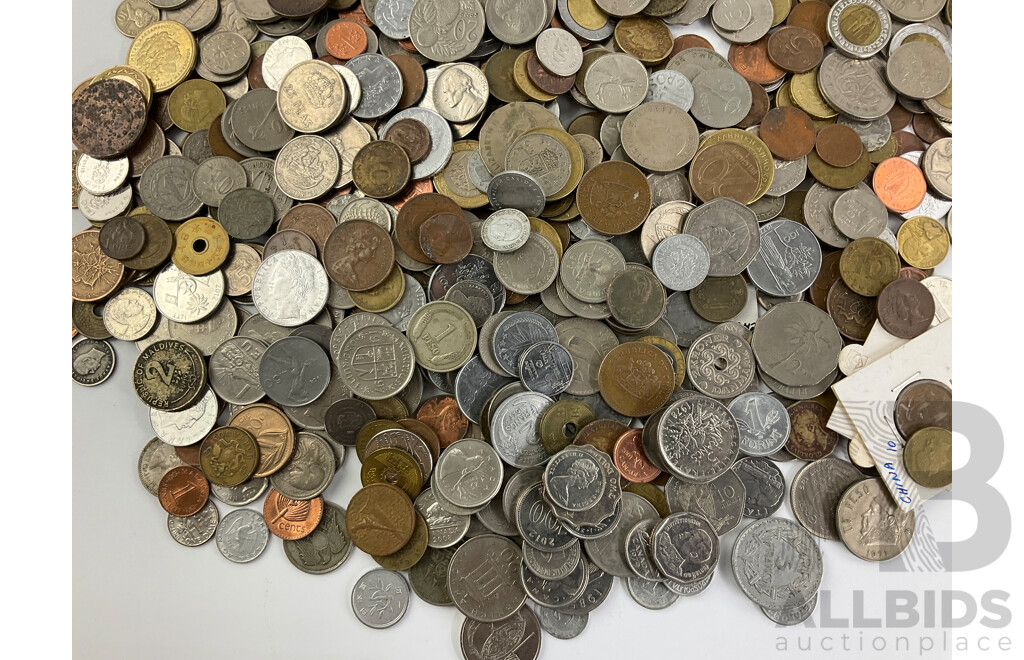 Collection of International Coins Including Germany, France, USA, Chile, Italy, Fiji, United Kingdom, Malaysia and More - Approximately Three Kilograms