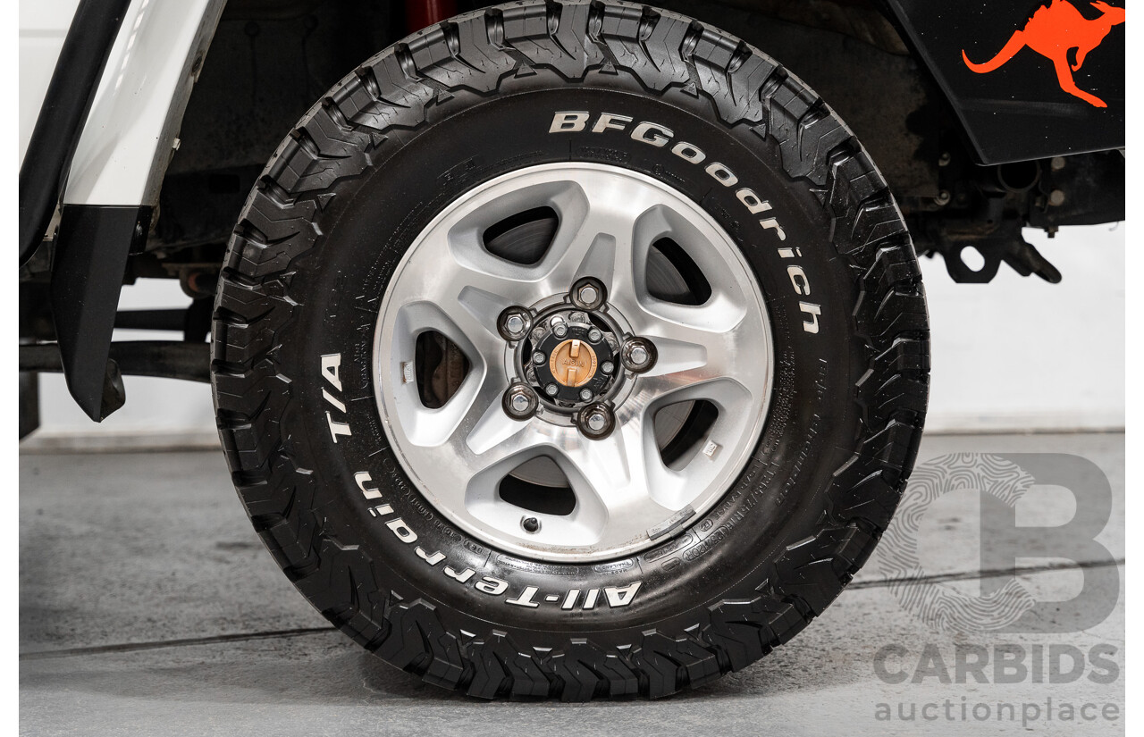 1/2009 Toyota Landcruiser GXL (4x4) VDJ76R 09 Upgrade 4d Wagon White Turbo Diesel V8 4.5L