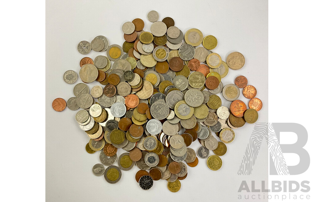 Collection of International Coins Including Thailand, Germany, France, Hong Kong, Euro, Malaysia and More - Approximately 1.25 Kilograms