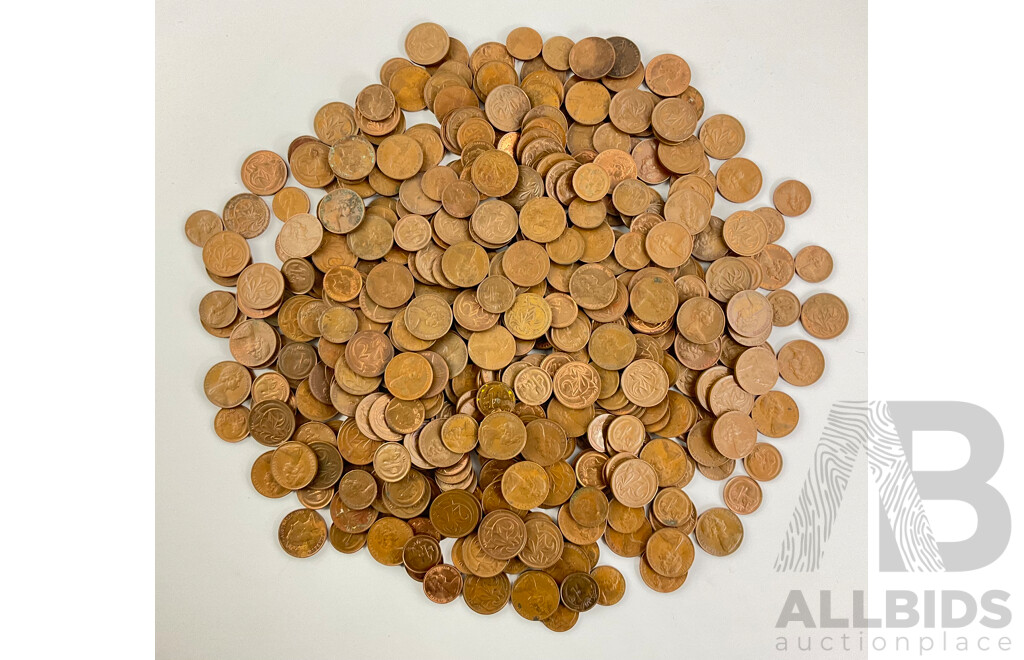 Collection of Australian One and Two Cent Coins, Examples From 1970's and 1980's  - Approximately 1.75 Kilograms