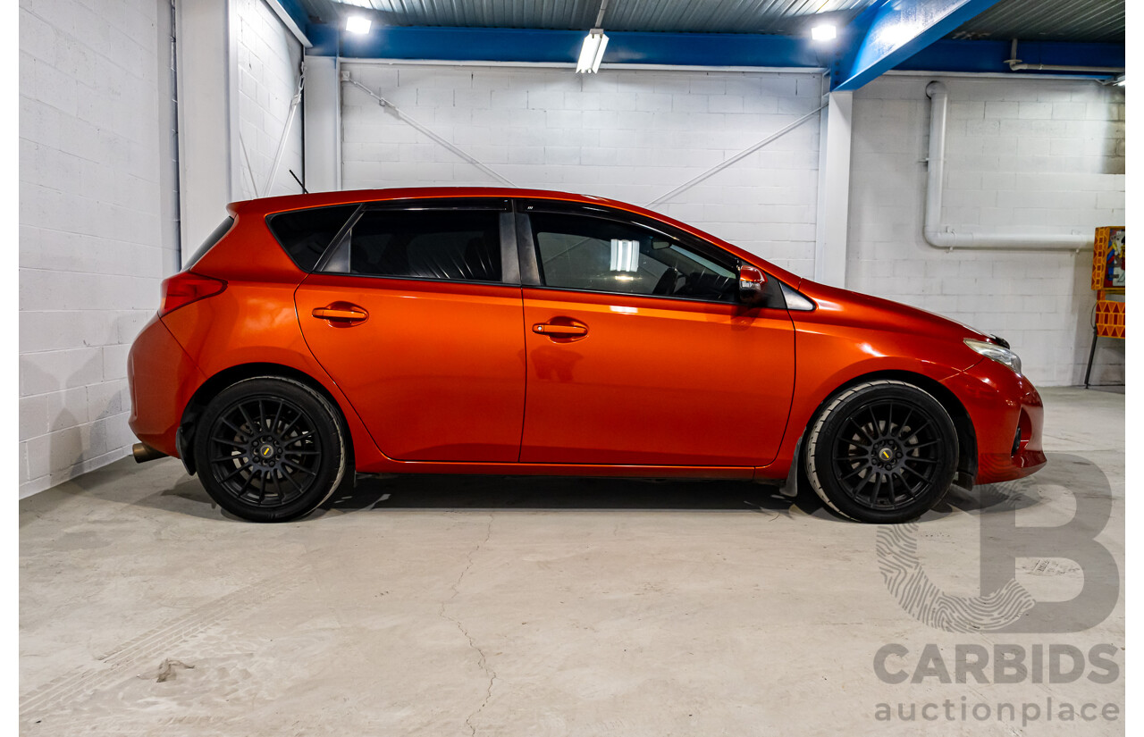 3/2015 Toyota Corolla Levin SX ZRE182R MY15 4d Hatchback Inferno Metallic Orange 1.8L