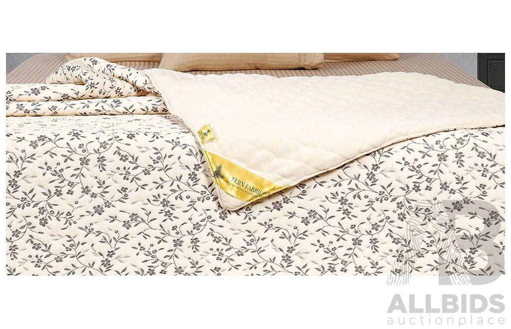 FERN FABRIC Spring Coffee - Double - 650GSM Coverlet - ORP $299.00