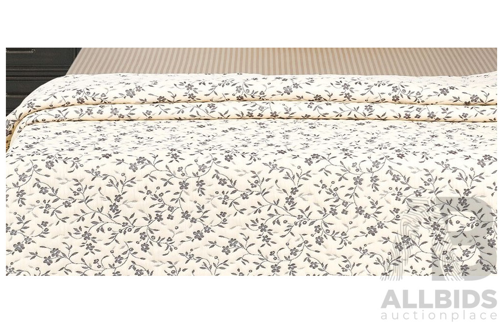 FERN FABRIC Spring Coffee - Double - 650GSM Coverlet - ORP $299.00