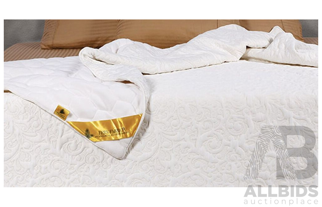 FERN FABRIC Royal Gold  - Queen - 650GSM Coverlet - ORP $329.00