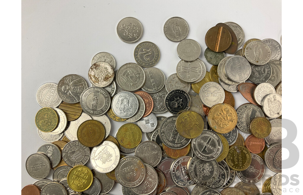 Collection of International Coins and Tokens Including AMF, Italian Phone, Super Stars of League, Sydney Harbour Bridge Commemorative and More - Approximately 1.65 Kilograms