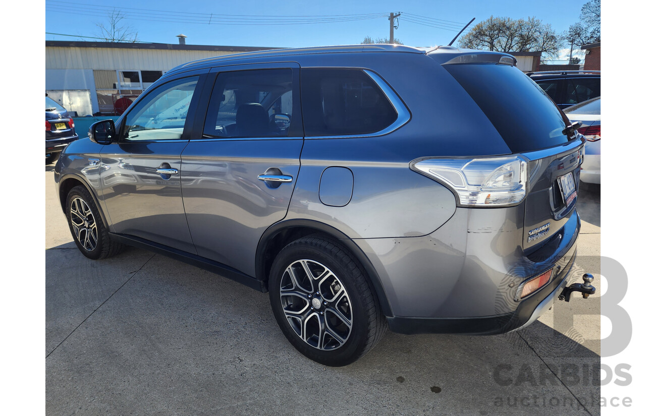 06/2014 Mitsubishi Outlander ASPIRE PHEV AWD ZJ MY14 4D Wagon Grey 2.0L