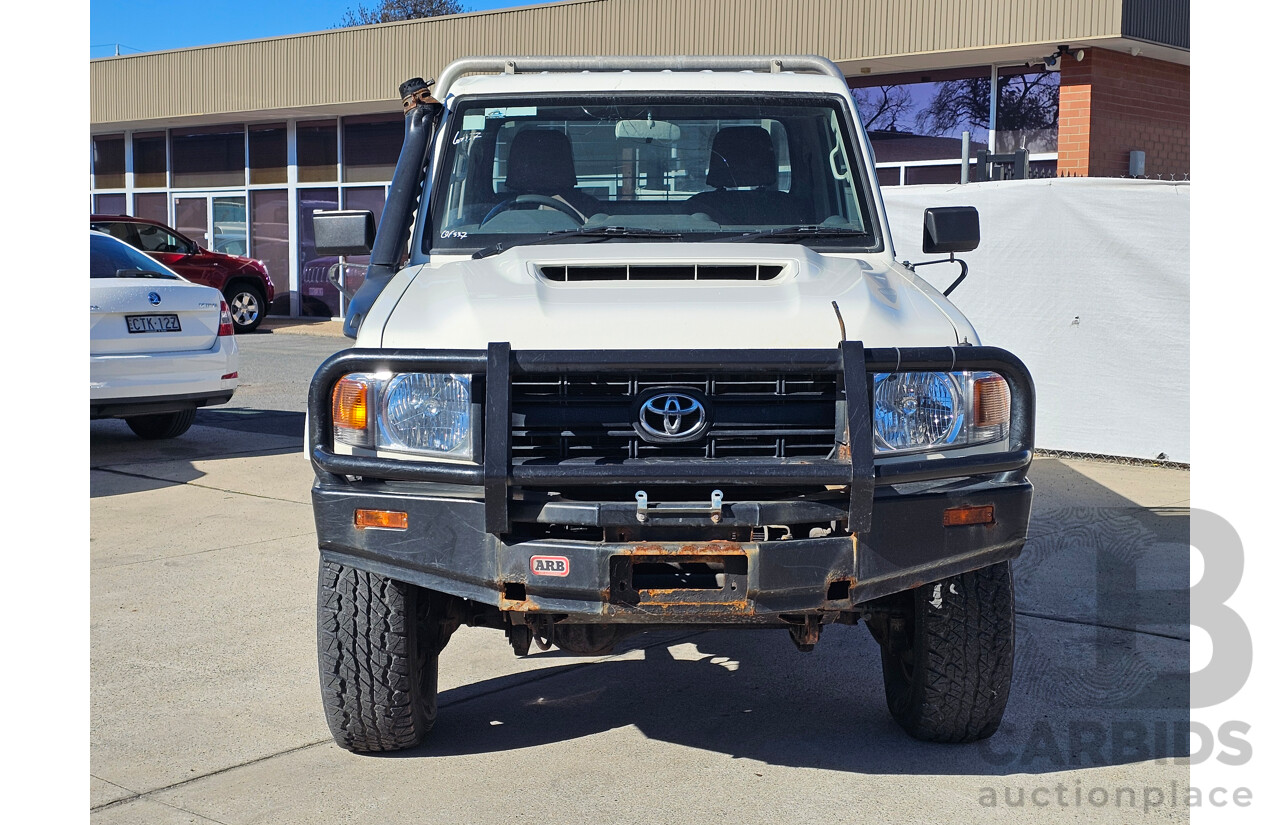 08/2020 Toyota Landcruiser GX (4x4) 4x4 VDJ79R C/Chas White 4.5L
