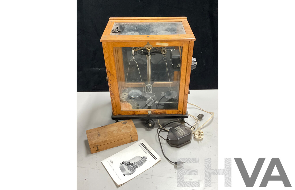 Vintage Sartorius-werke Analytical Balance Scales in Isolation Case Made in Germany