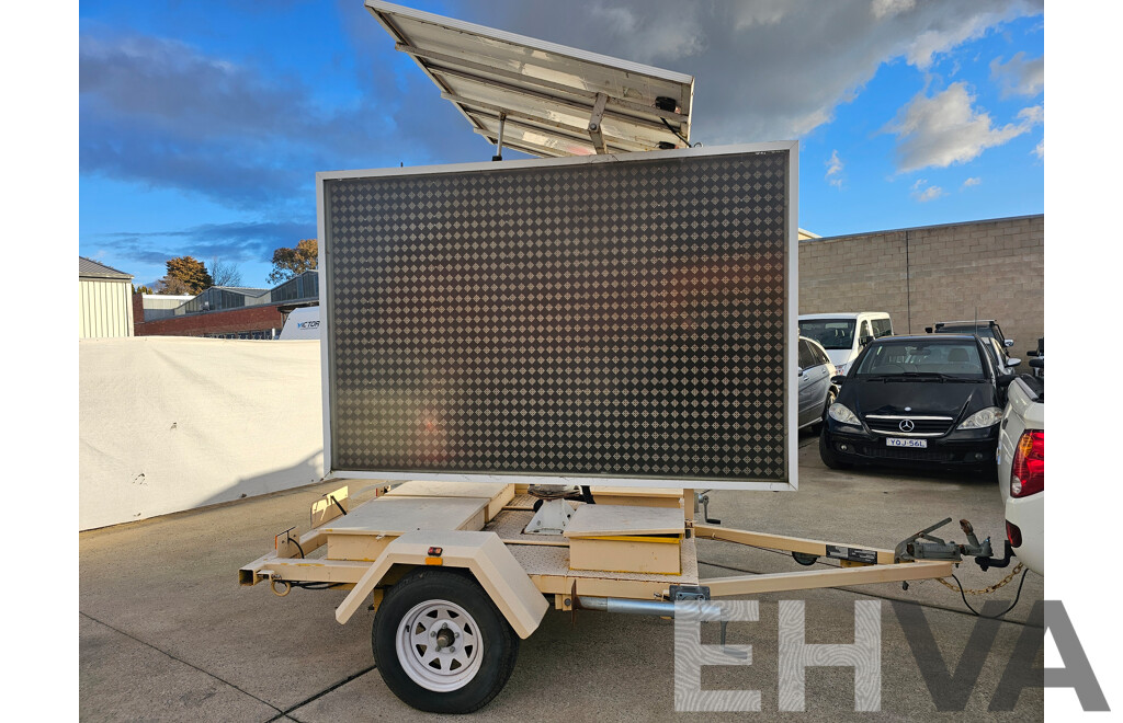 10/2012 Lintec P/L LTVMS400 Variable Message Sign