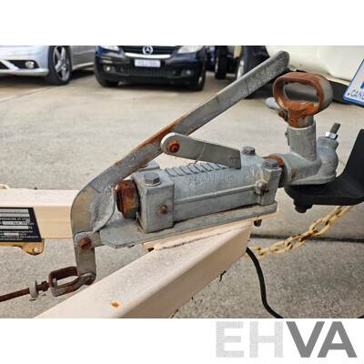 10/2012 Lintec P/L LTVMS400 Variable Message Sign