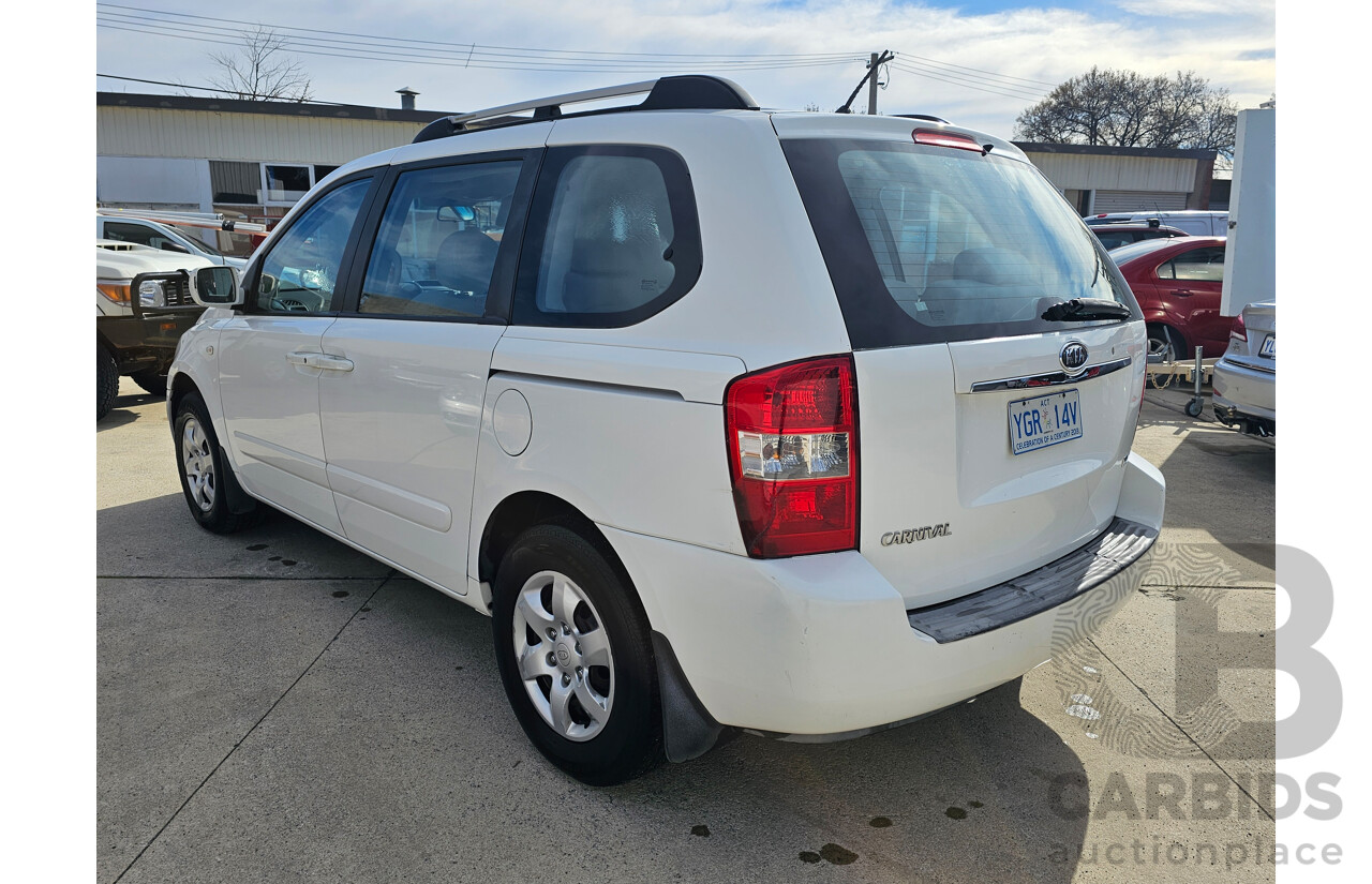 1/2007 Kia Carnival EX VQ 4d Wagon White 2.7L