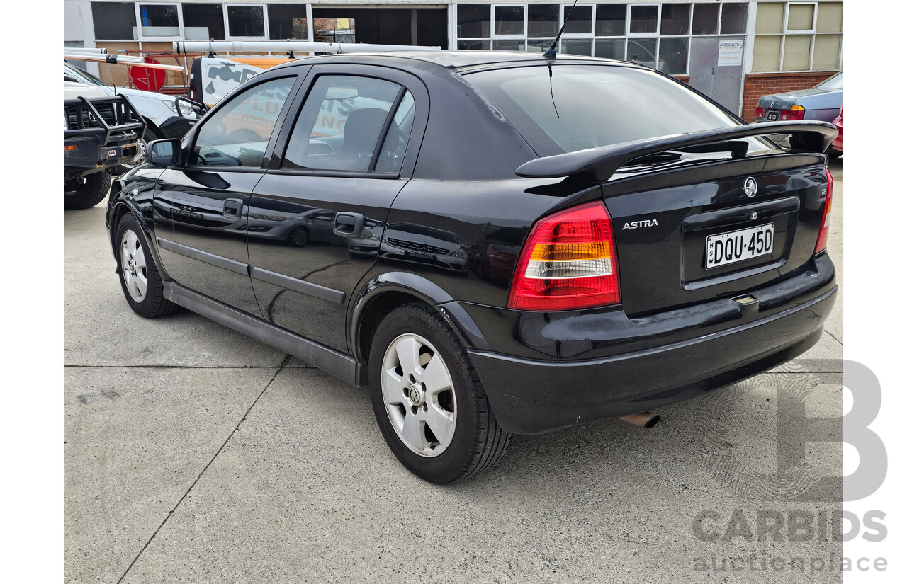 1/2003 Holden Astra CD TS 5d Hatchback Black 1.8L