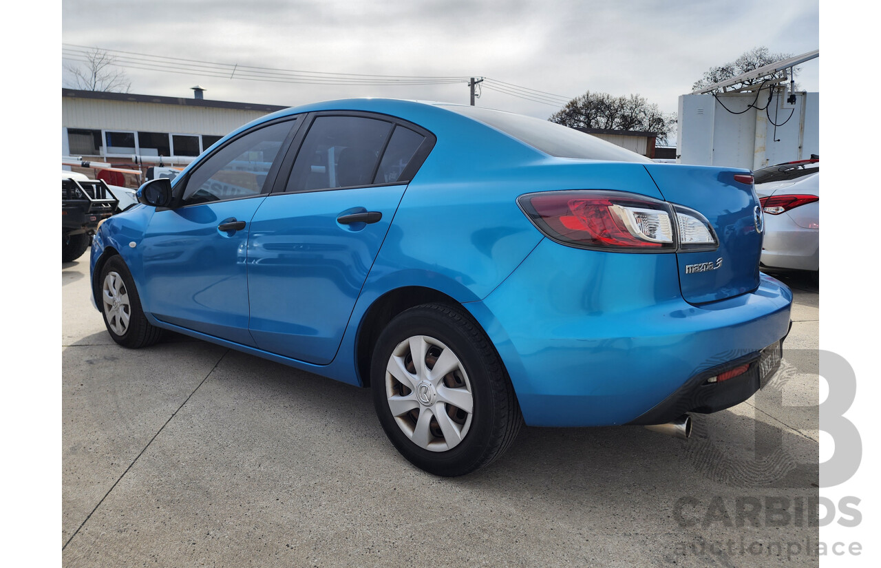 01/2011 Mazda Mazda3 NEO FWD BL 4D Sedan Blue 2.0L