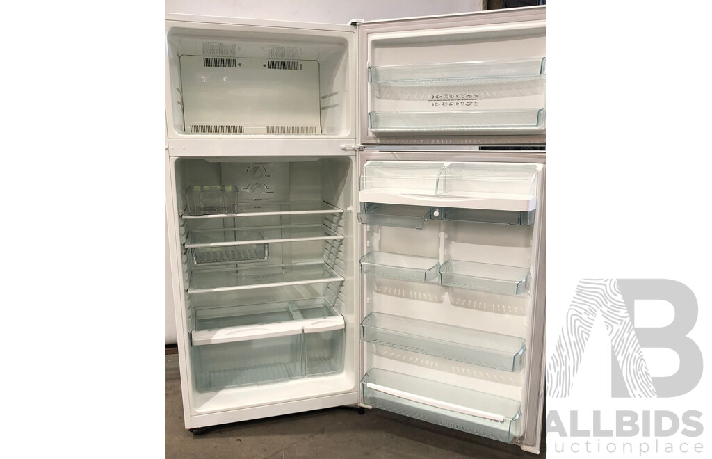 Westinghouse 520 Litre Top Mount Fridge/Freezer