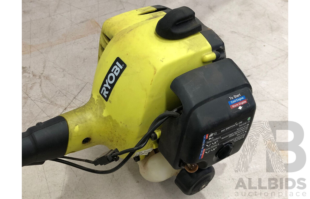 Ryobi Two Stroke Curved Shaft Line Trimmer