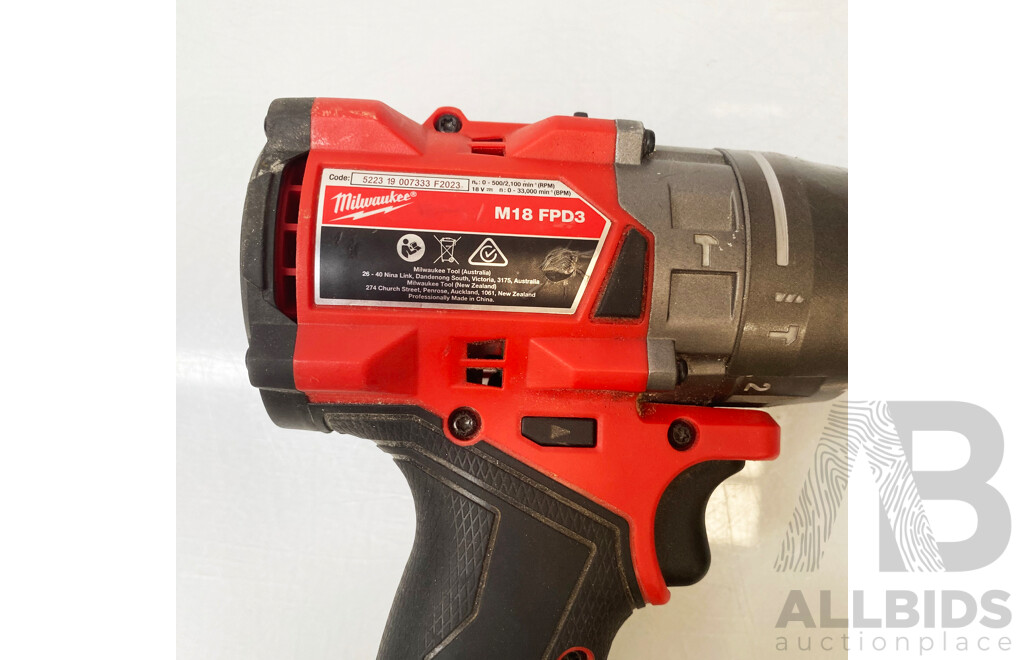 Milwaukee (M18 FPD3) Cordless Drill