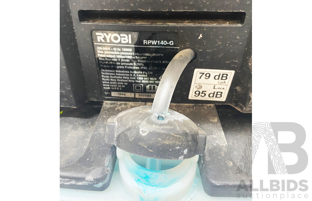 Ryobi (RPW140-G) Pressure Washer
