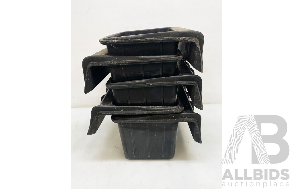 Black Rubber Fence Baskets - Lot of 5