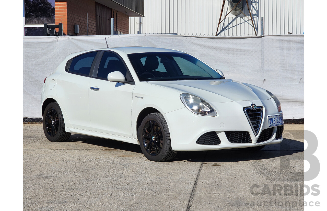 03/2014 Alfa Romeo Giulietta PROGRESSION 1.4 FWD  5D Hatchback White 1.4L