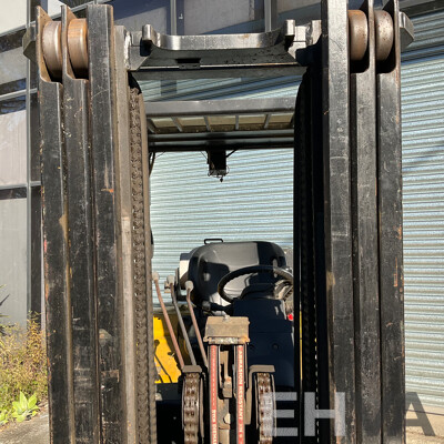 2014 Yale Forklift GLP25TK