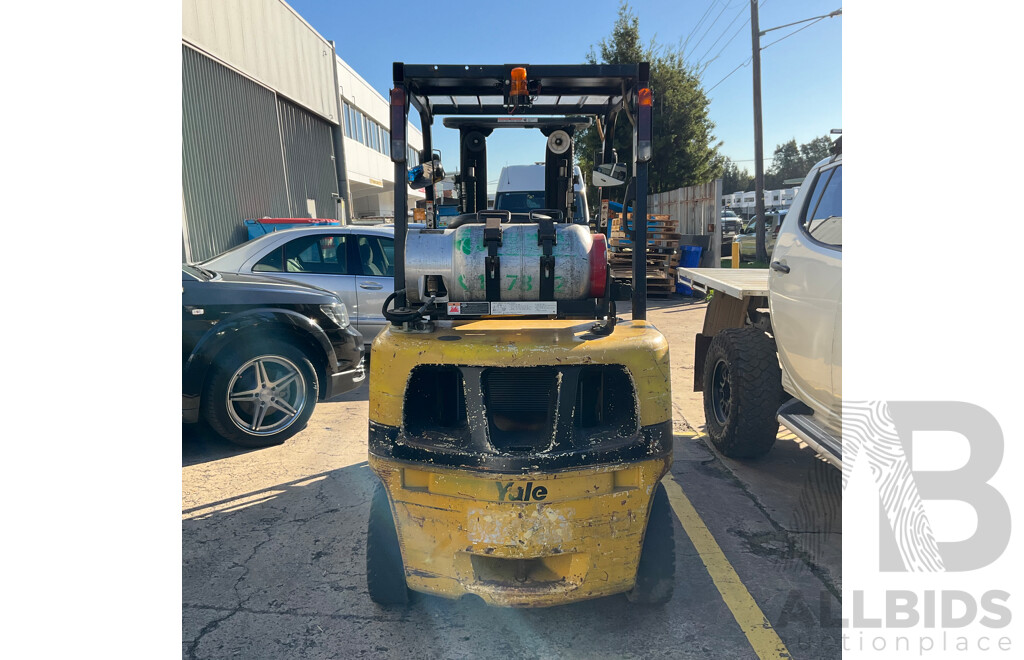2014 Yale Forklift GLP25TK