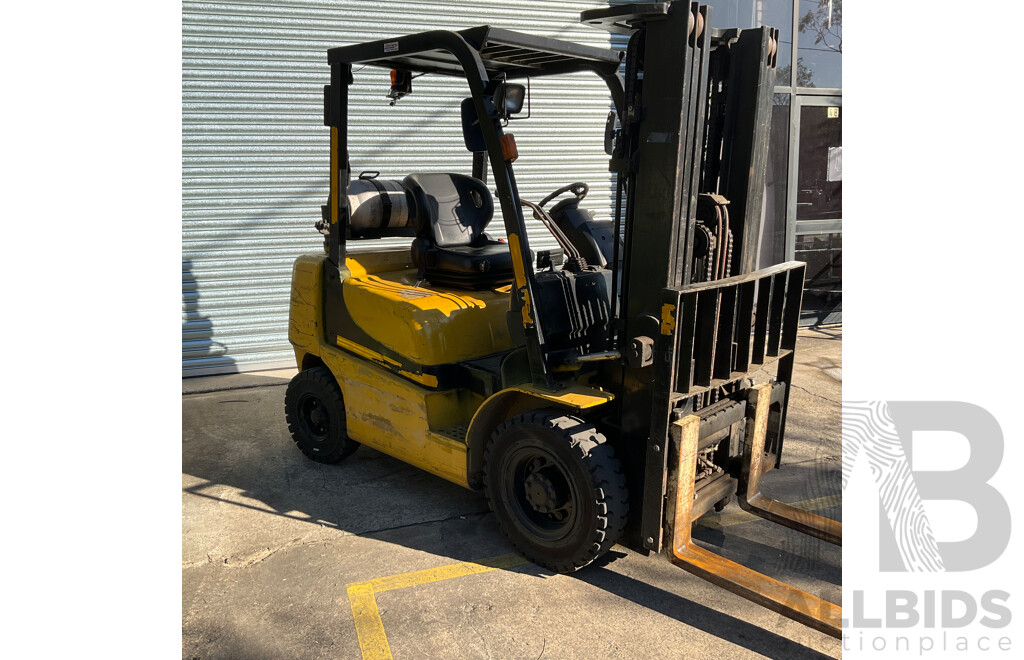 2014 Yale Forklift GLP25TK