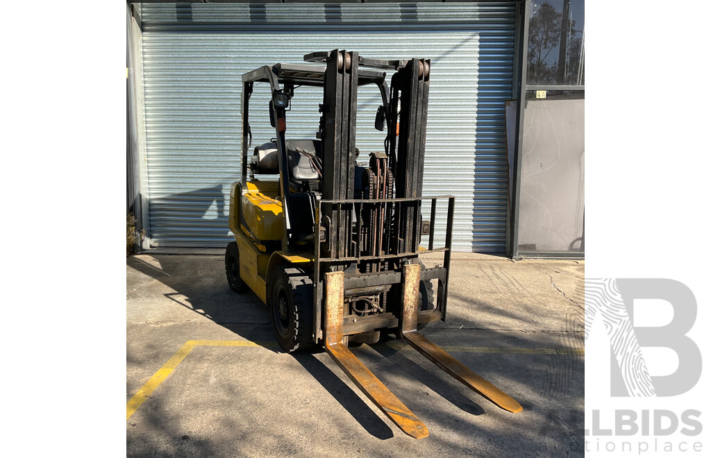 2014 Yale Forklift GLP25TK