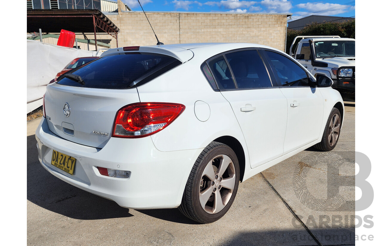 02/2014 Holden Cruze EQUIPE FWD JH MY14 5D Hatchback White 1.8L