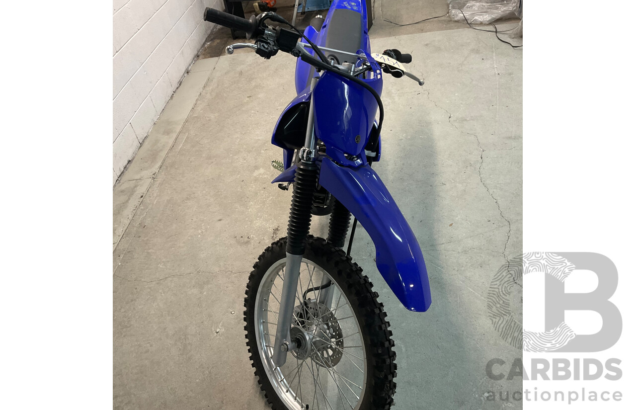 YAMAHA TTR230 Dirt Bike