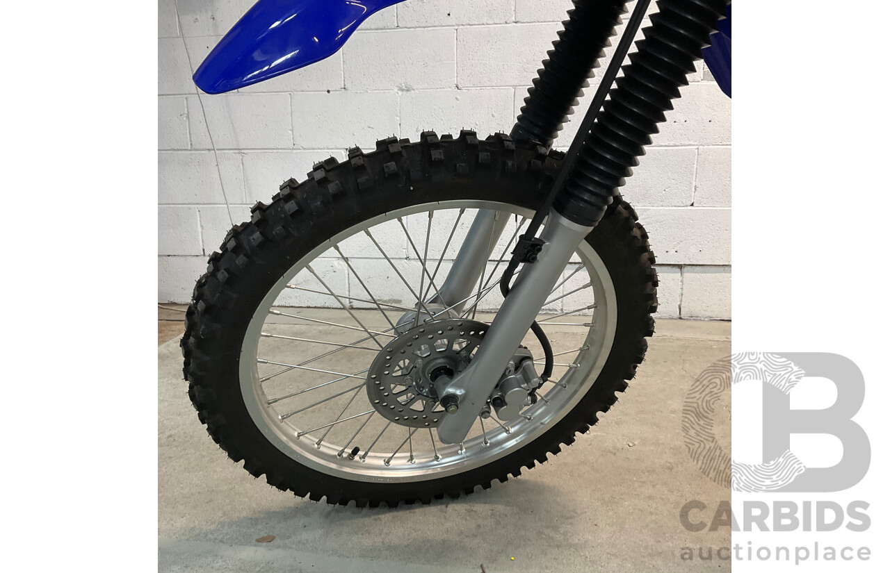 YAMAHA TTR230 Dirt Bike