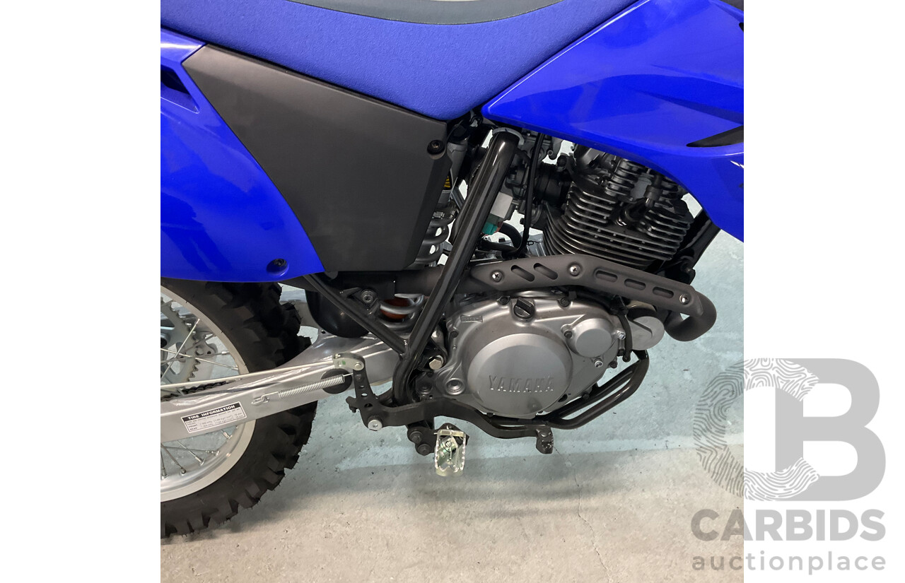 YAMAHA TTR230 Dirt Bike