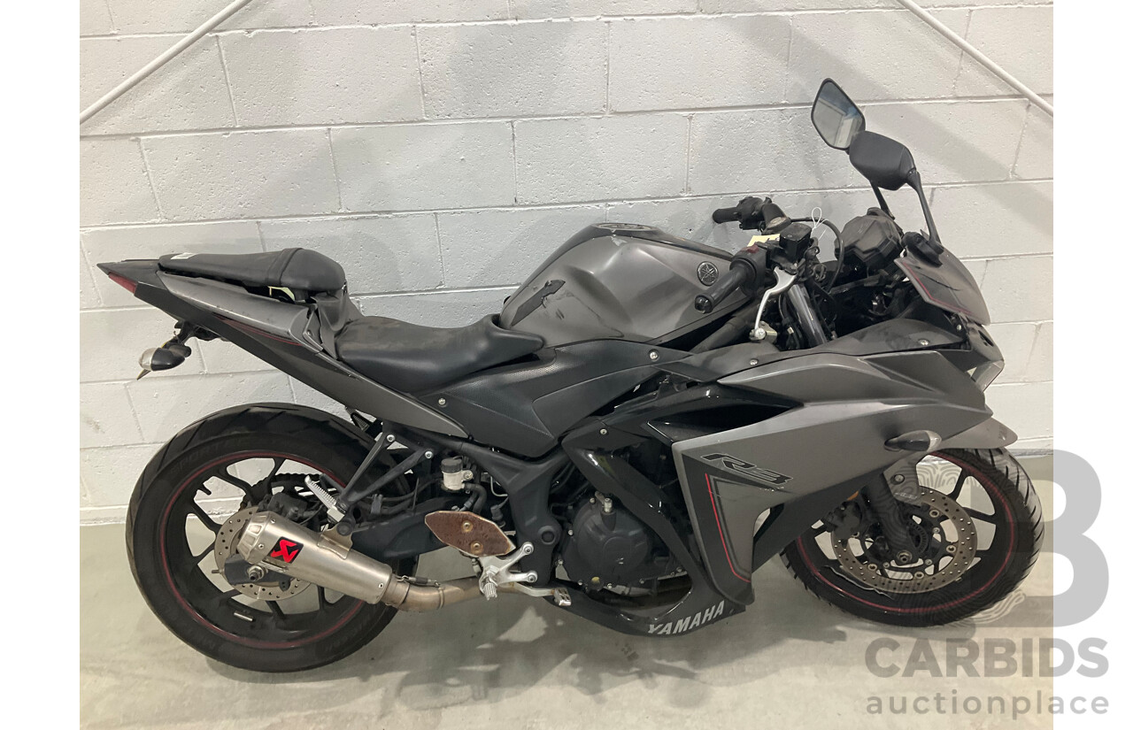 YAMAHA YZF R3 Road Bike