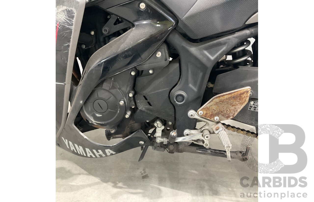 YAMAHA YZF R3 Road Bike