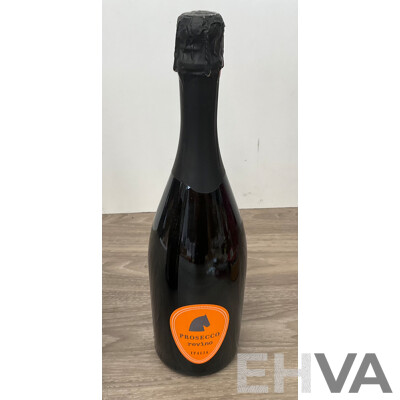 PROSECCO Revino, ROCK PAPER SCISSOR Sparkling Brut Cuvee & CAVA La Vuelta Brut & the IMPRESSIONIST Pinot Noir  - Lot of 4