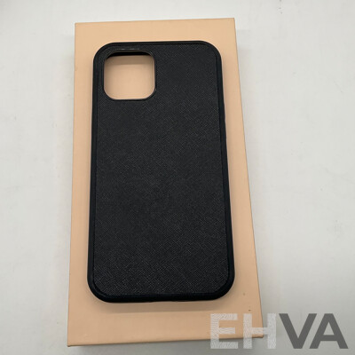 Branded Ladies TDE and Guess Bags and Phone Case