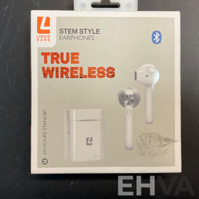 Assorted of  CREST Charger/Cable , PANTONE Wireless Charger ,LIQUID EARS Earphones - Lot of 16